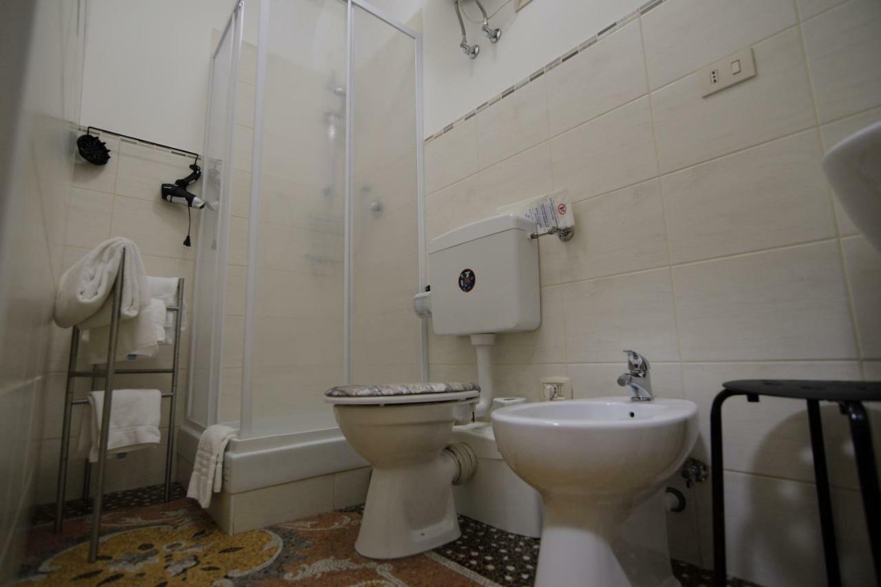 Check-Inn Rooms Genova Centro 외부 사진