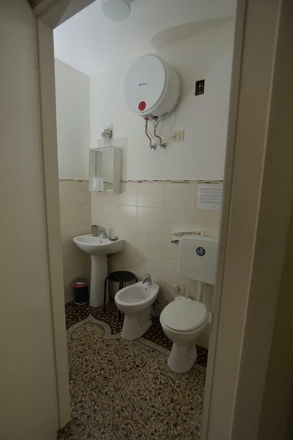 Check-Inn Rooms Genova Centro 외부 사진